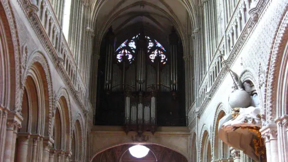 巴約聖母主教座堂