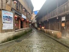 黄洛红瑶寨-龙胜-不可触碰撞的鱼