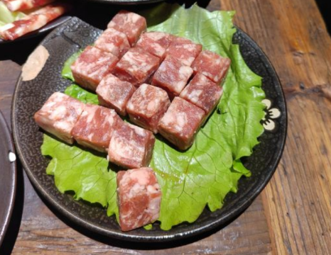灌炙烧院子烤肉