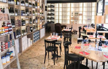 Les Domaines Qui Montent餐厅图片
