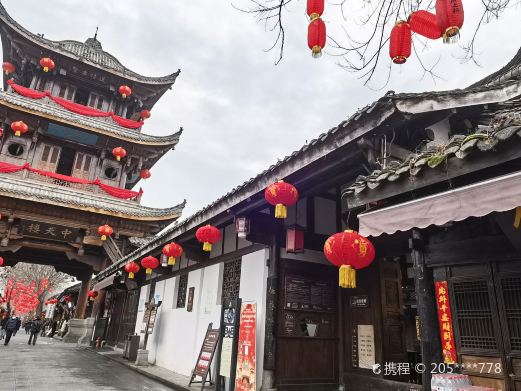 伍明万雕塑馆
