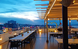 天意露天酒吧餐厅 Skyline Sports Bar Semporna