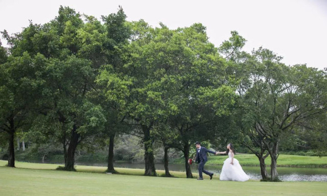 草坪婚礼、年会举办、大型会场、文创休闲区、户外拓展、试乘试驾...