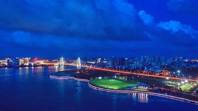 海口旅游攻略,观海听涛体验不一样的南国风情