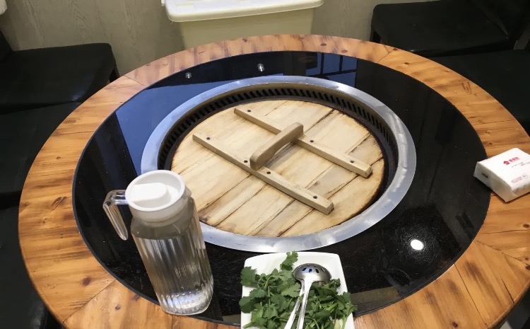 老哥铁锅炖鱼(嫩江北街店)