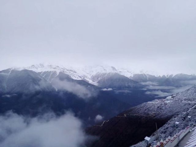 梅里雪山观景台旅行图片 3