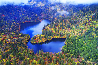 以九寨之水为幕,以摇滚民谣怡情,阿坝州探索文旅融合全新旅行方式