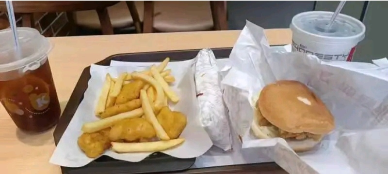 华莱士·全鸡汉堡(厚街大汇店)