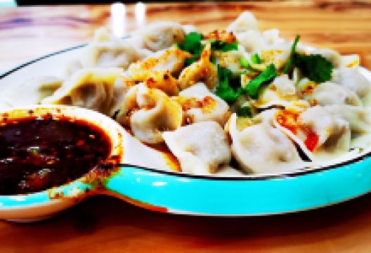 韩氏麻辣烫美食图片