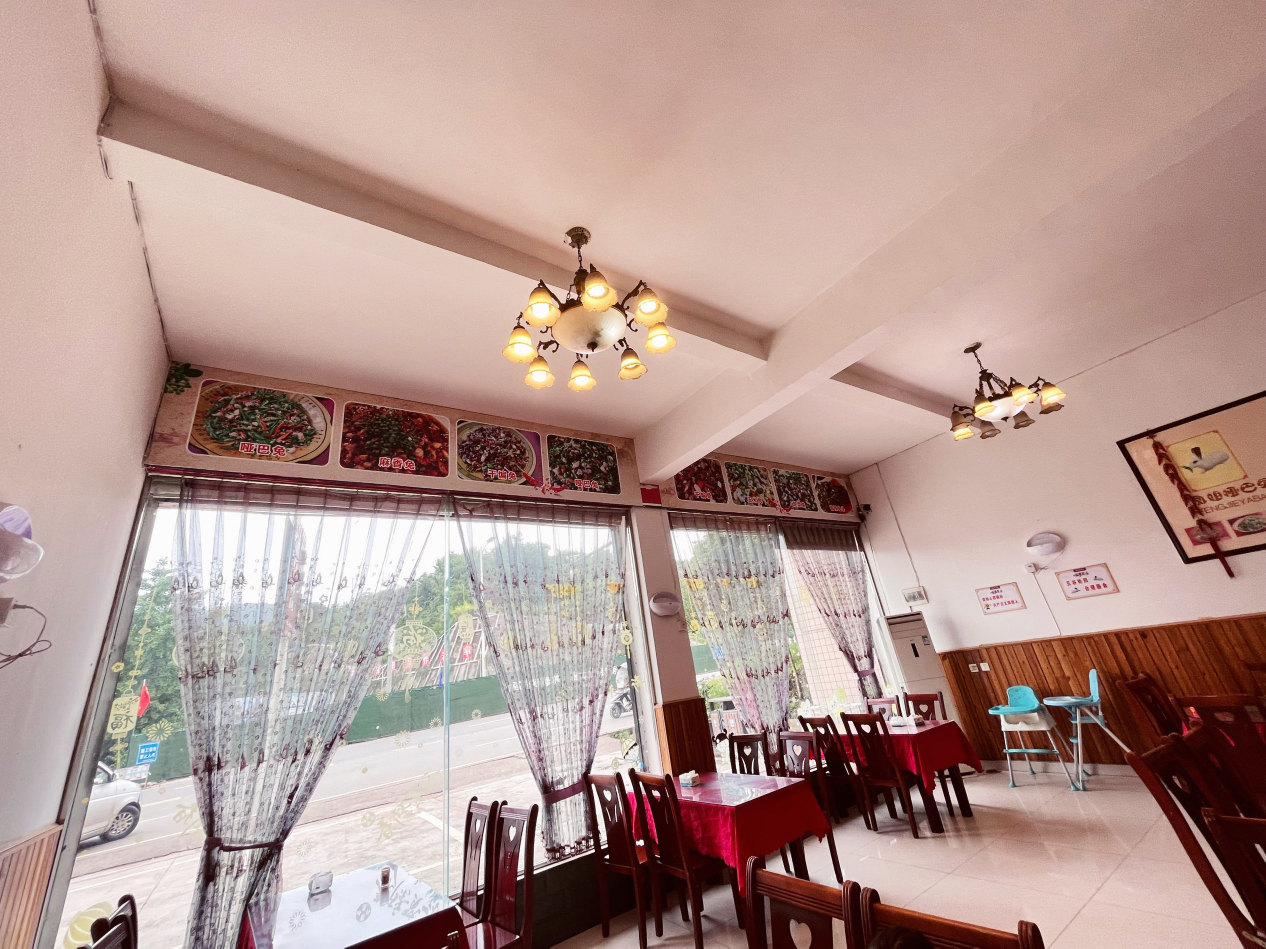 雅安市哑巴兔饭店(总店)餐厅图片