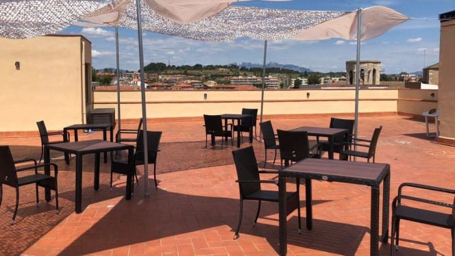 RESTAURANTE HOTEL FONDA NEUS餐厅图片