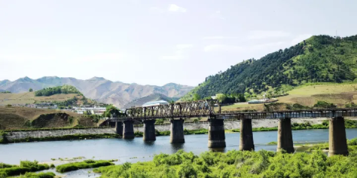 鴨綠江國境鐵路大橋