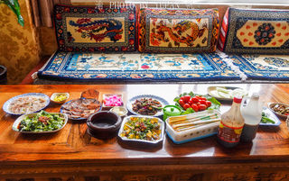 西藏小面太好吃，有人接连吃了147碗，若破记录可获赠50头牦牛