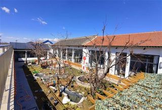 北京平谷渔阳自然部落南宫云境民宿，房间竟能装下儿童乐园滑梯！