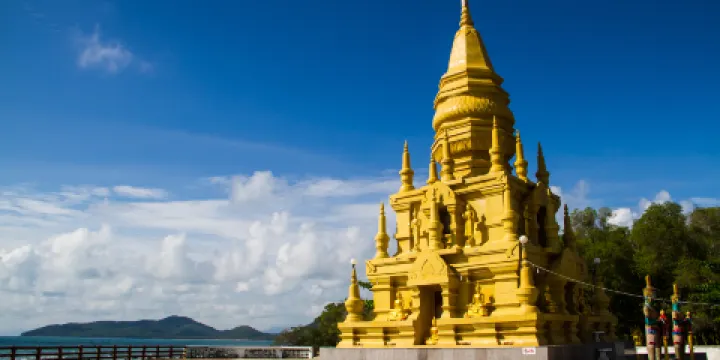 Pagoda Laem Sor Temple