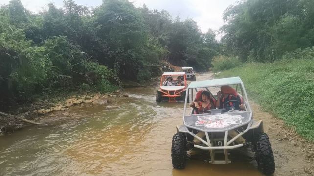 乐汇途越野车基地