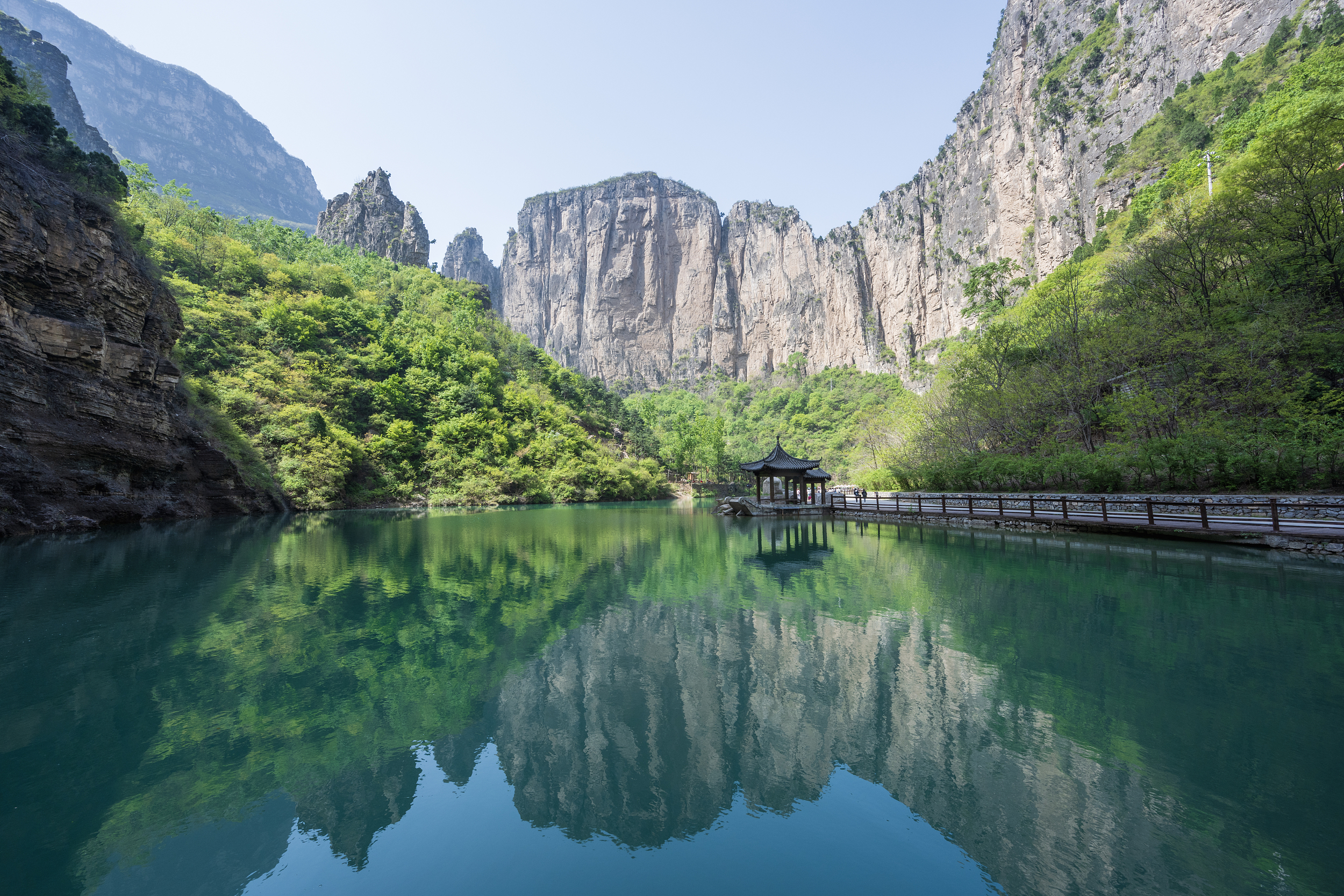 2-Day Taihang Mountains Grand Canyon & Changzhi Tour: Explore Taihang Grand Canyon, Marvel at Tongtian Gorge