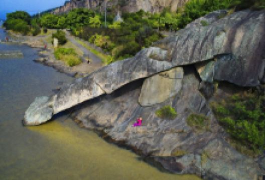 金刚腿景点图片