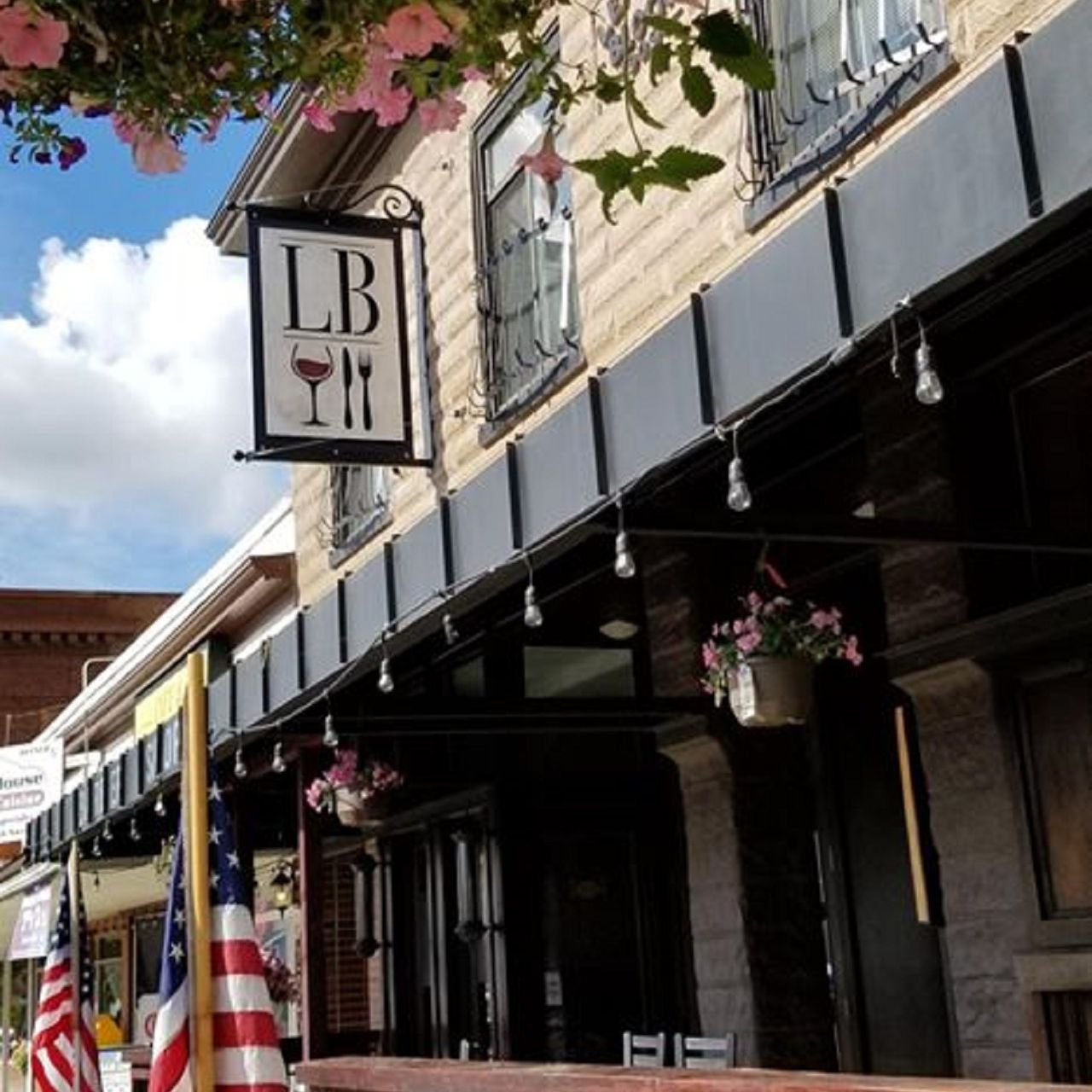 Leader Block Wine Co. & Eatery餐厅图片