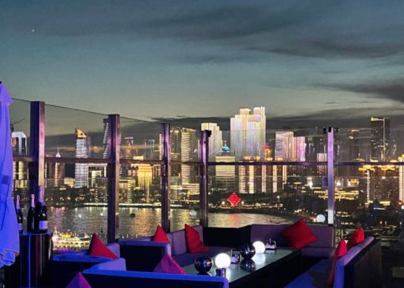 青岛海尔洲际酒店·VENU+海景酒廊餐厅图片