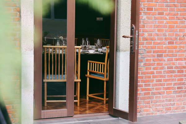 藏进了厦门老别墅里的私房菜餐厅，老饕带路才找得到