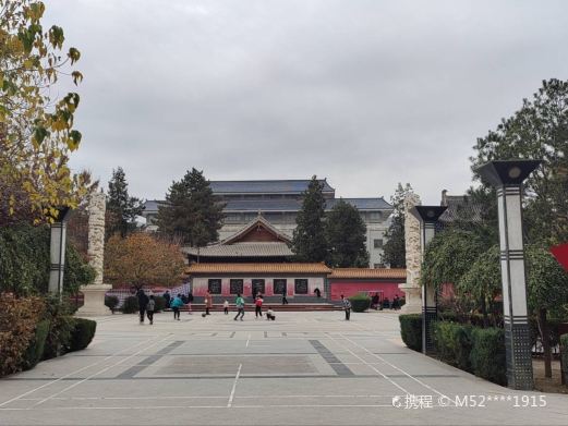 普照寺广场