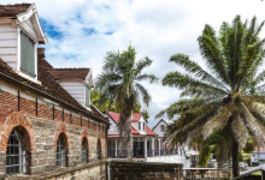 泽兰迪亚堡景点图片