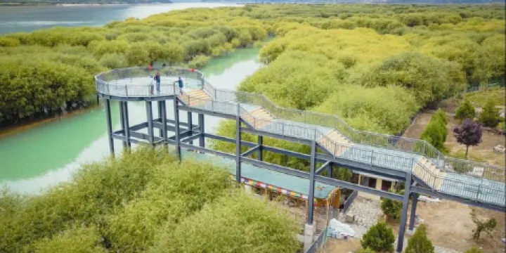 雅尼玻璃觀景台