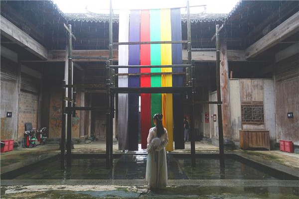 解密安徽皖南神秘古村,36眼井72条巷布局如迷宫,巩俐曾专程来此