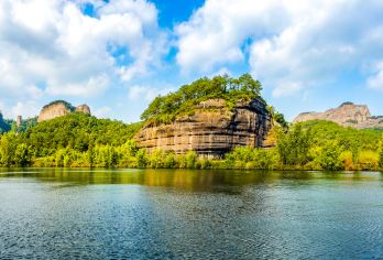 2人起订私家团丹霞山南华禅寺一日游韶关上门接送【所选城市市区免费上门接送，方便快捷，省时省力（时间可微调）】