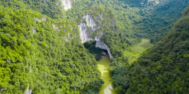 布柳河仙人橋景區