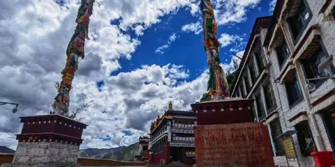 直貢噶舉派寺廟群