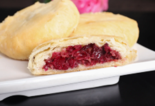 昆明美食图片-鲜花饼