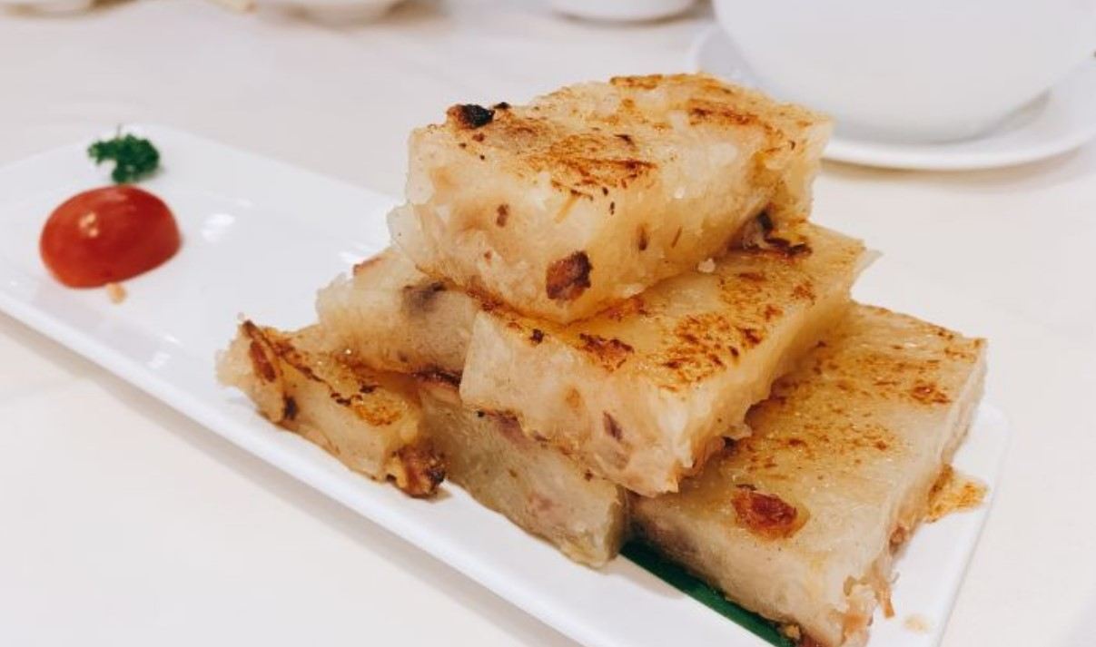 Pan-fried turnip cake