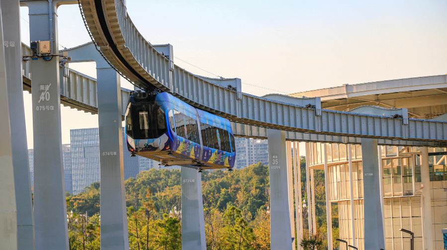 光谷磁悬浮列车