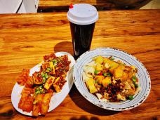 西宁新千观光夜市(夏都大街店)-西宁-长脸张少侠