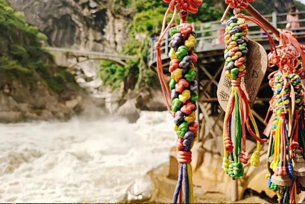 虎跳峡——体验最深峡谷之一的惊险刺激