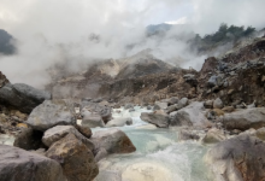 Kawah ratu景点图片