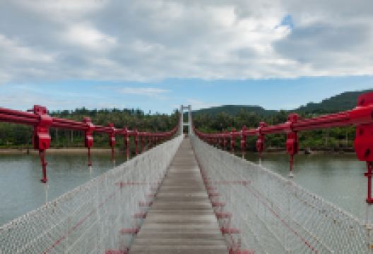 港口吊桥景点图片