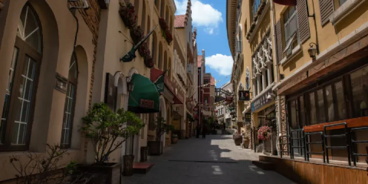 魯邦國際風情街