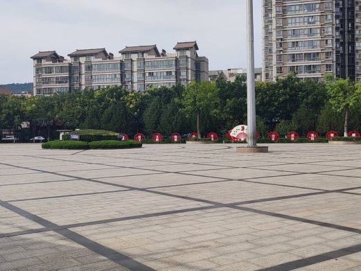 百翠园广场