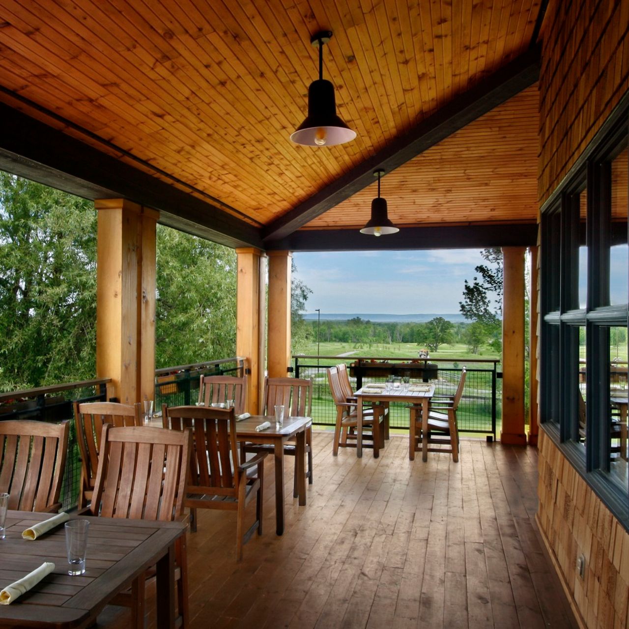 Ironstone Grill at the Marshes