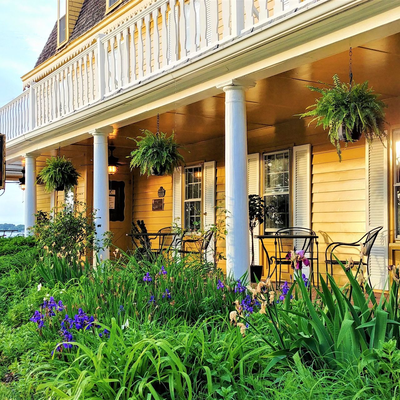 The Robert Morris Inn