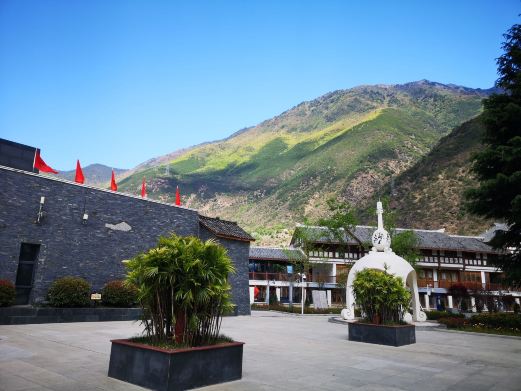 泸定县二郎山川藏公路纪念馆