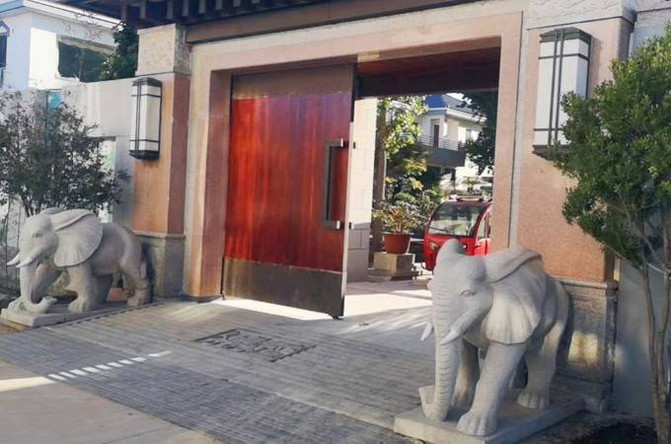 天津薊縣北方植物園石院山居民宿，徽派深宅大院，藏有2套別墅。