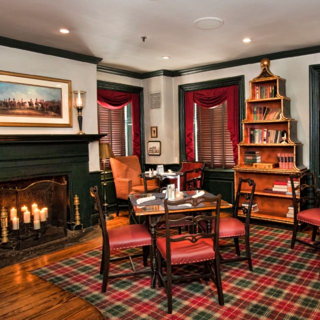 Ho Ho Kus Inn & Tavern餐厅图片