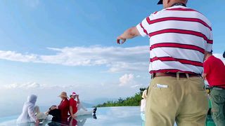 湖南有个超治愈的地方，日落云海的时候美极了，一定要和喜欢的人来一次吖！