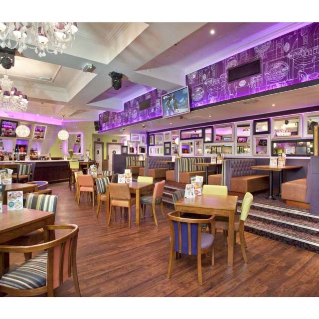 Green Dragon Mansfield餐厅图片