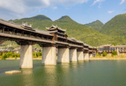 天下第一风雨廊桥景点图片