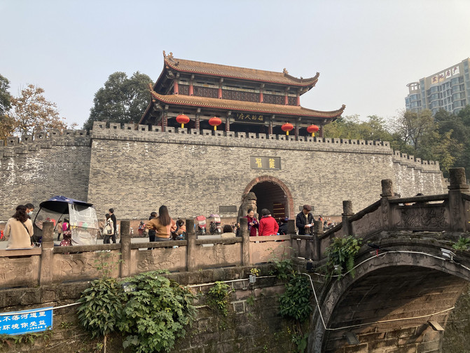 广汉~探神秘三星堆、游广汉古雒城